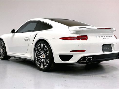 Used 2016 Porsche 911 Turbo image 6