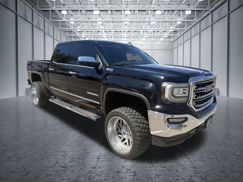 Used 2018 GMC Sierra 1500 SLT AWD/4WD image 3
