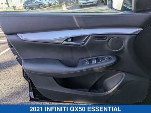 Used 2021 INFINITI QX50 Essential w/ Convenience Package image 12
