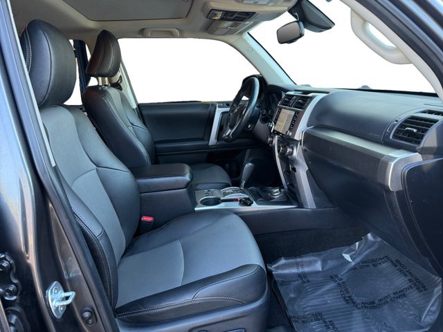 Used 2020 Toyota 4Runner SR5 Premium w/ Moonroof Package AWD/4WD image 12