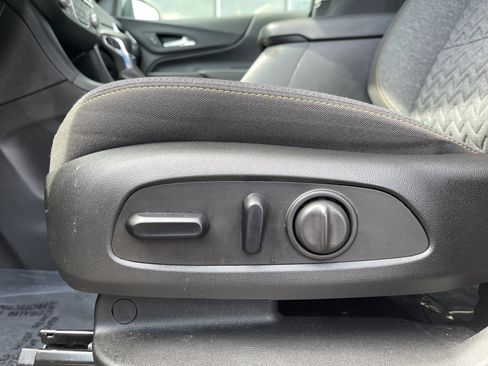 Used 2024 Chevrolet Equinox LT w/ LPO, Floor Liner Package image 17