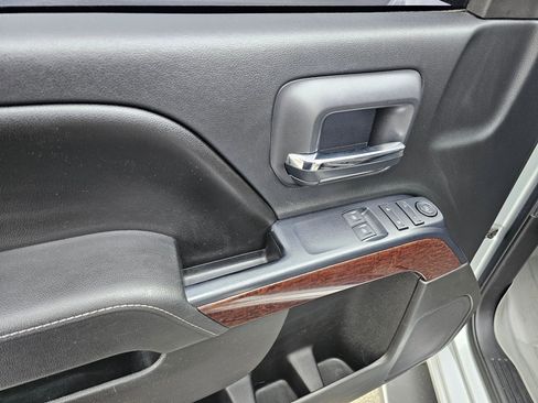 Used 2016 GMC Sierra 1500 SLE image 16