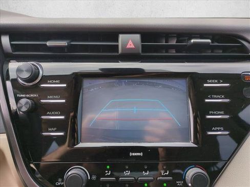Used 2020 Toyota Camry LE image 13