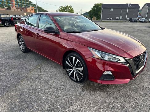 Used 2021 Nissan Altima 2.5 SR w/ SR Premium Package AWD/4WD image 7