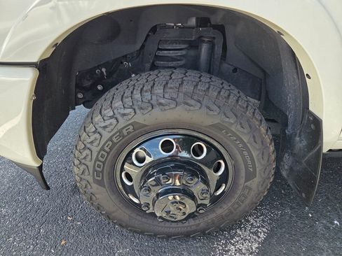Used 2022 RAM 3500 Limited AWD/4WD image 8