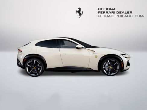 Used 2025 Ferrari Purosangue image 8