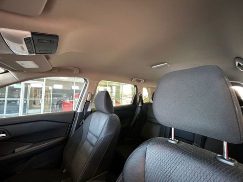 Used 2024 Nissan Rogue SV image 25