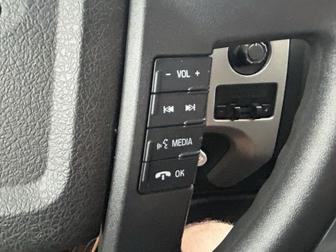 Used 2014 Ford F150 XLT AWD/4WD image 18