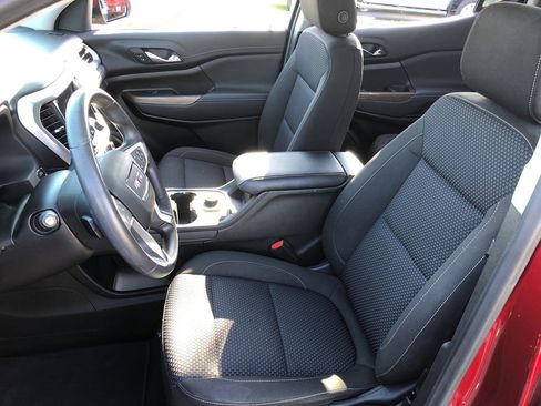 Used 2023 GMC Acadia SLE AWD/4WD image 19