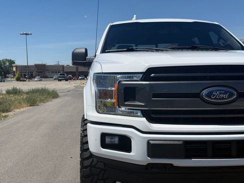 Used 2018 Ford F150 XLT w/ Equipment Group 302A Luxury AWD/4WD image 4