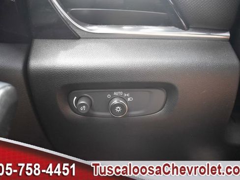 Used 2023 Chevrolet Traverse RS FWD image 45