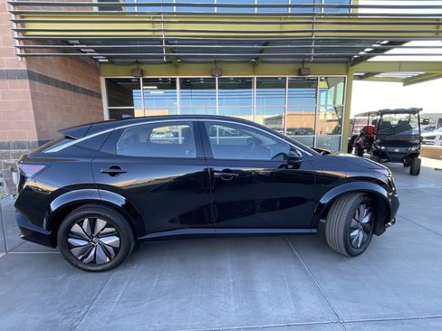 Used 2024 Nissan Ariya FWD image 6
