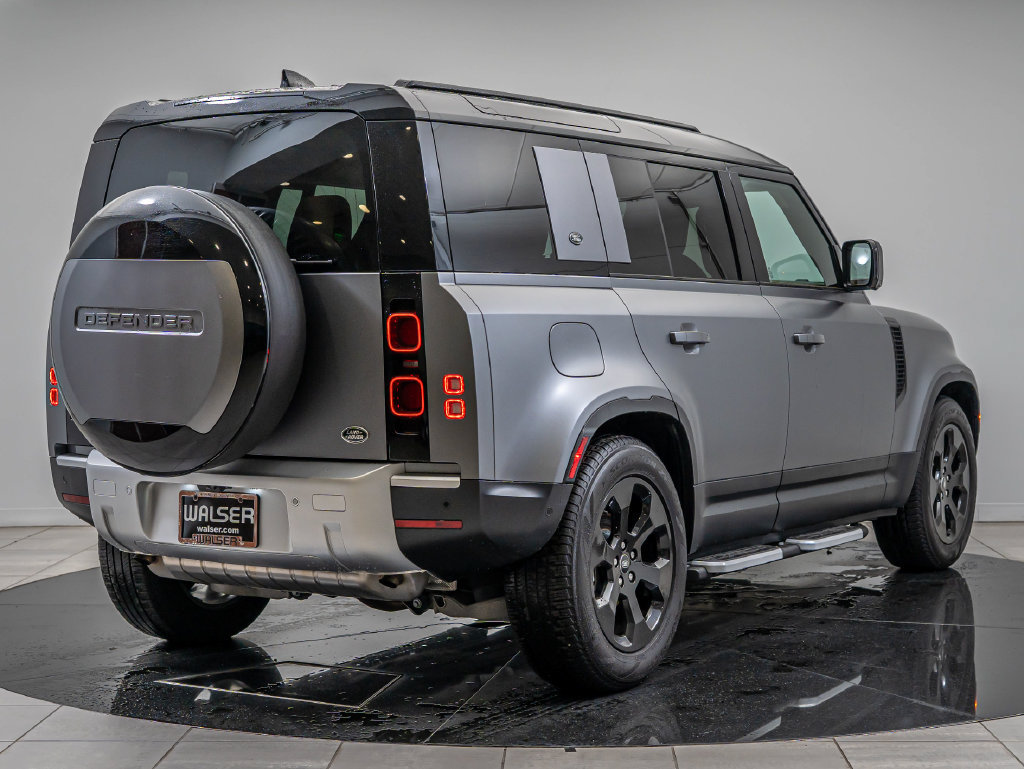 Used 2023 Land Rover Defender 110 S AWD/4WD image 10