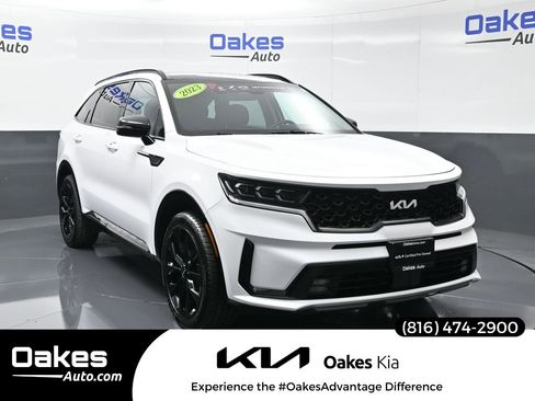 Certified 2023 Kia Sorento SX image 1