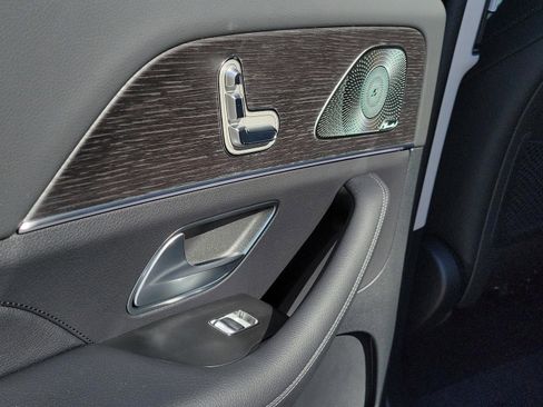Certified 2026 Mercedes-Benz GLS 450 4MATIC image 13