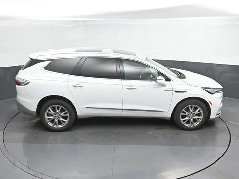 Used 2023 Buick Enclave Essence w/ Experience Buick Package AWD/4WD image 31