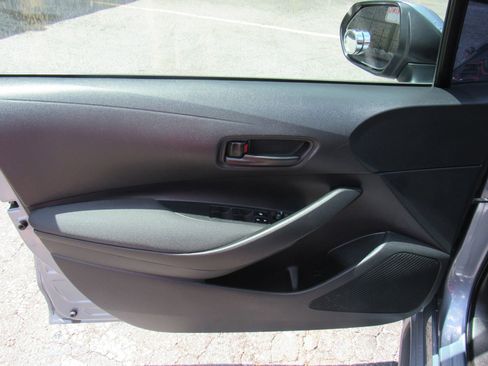 Used 2022 Toyota Corolla LE image 13