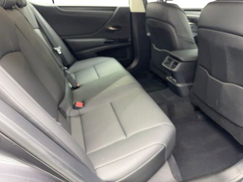 Used 2025 Lexus ES 350 w/ Premium Package image 39