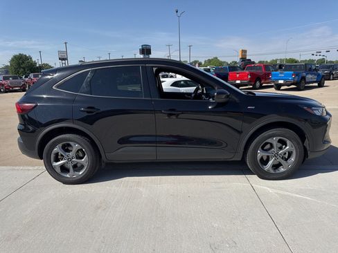 Used 2025 Ford Escape ST-Line Select AWD/4WD image 7