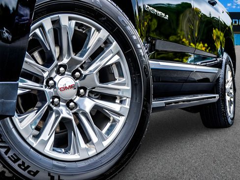 Used 2024 GMC Yukon XL Denali AWD/4WD image 52