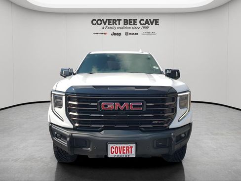 Used 2025 GMC Sierra 1500 AT4X image 2