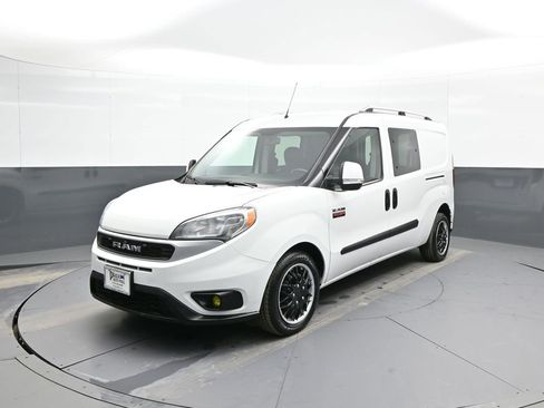 Used 2021 RAM ProMaster City SLT image 1