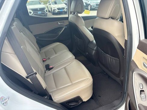 Used 2013 Hyundai Santa Fe Sport FWD image 15