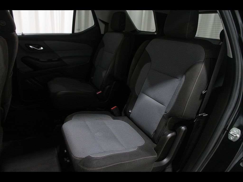 Used 2018 Chevrolet Traverse LT AWD/4WD image 19