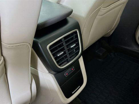 Used 2020 Lincoln Nautilus Reserve w/ Equipment Group 201A image 27