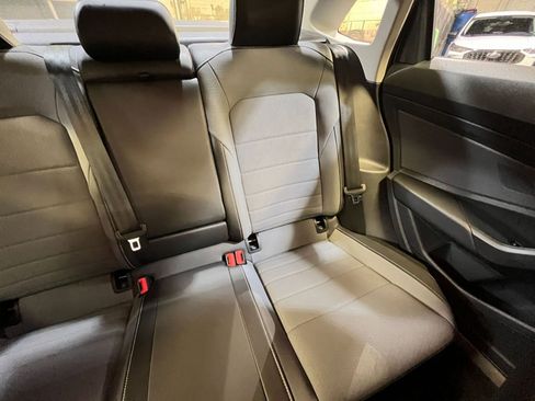 Used 2025 Volkswagen Jetta SE image 36