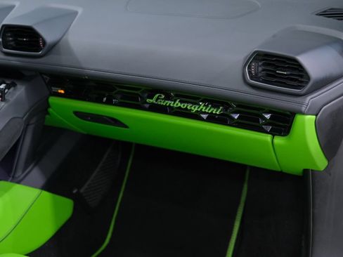 Used 2023 Lamborghini Huracan EVO RWD image 30