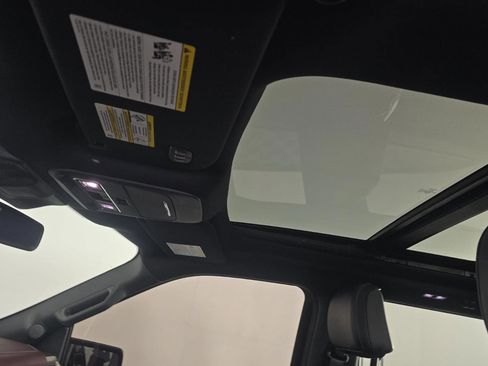 Used 2023 Ford F150 Lariat w/ Equipment Group 502A High image 18