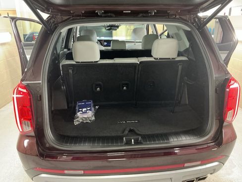 Used 2023 Hyundai Palisade SEL w/ Winter Package image 15