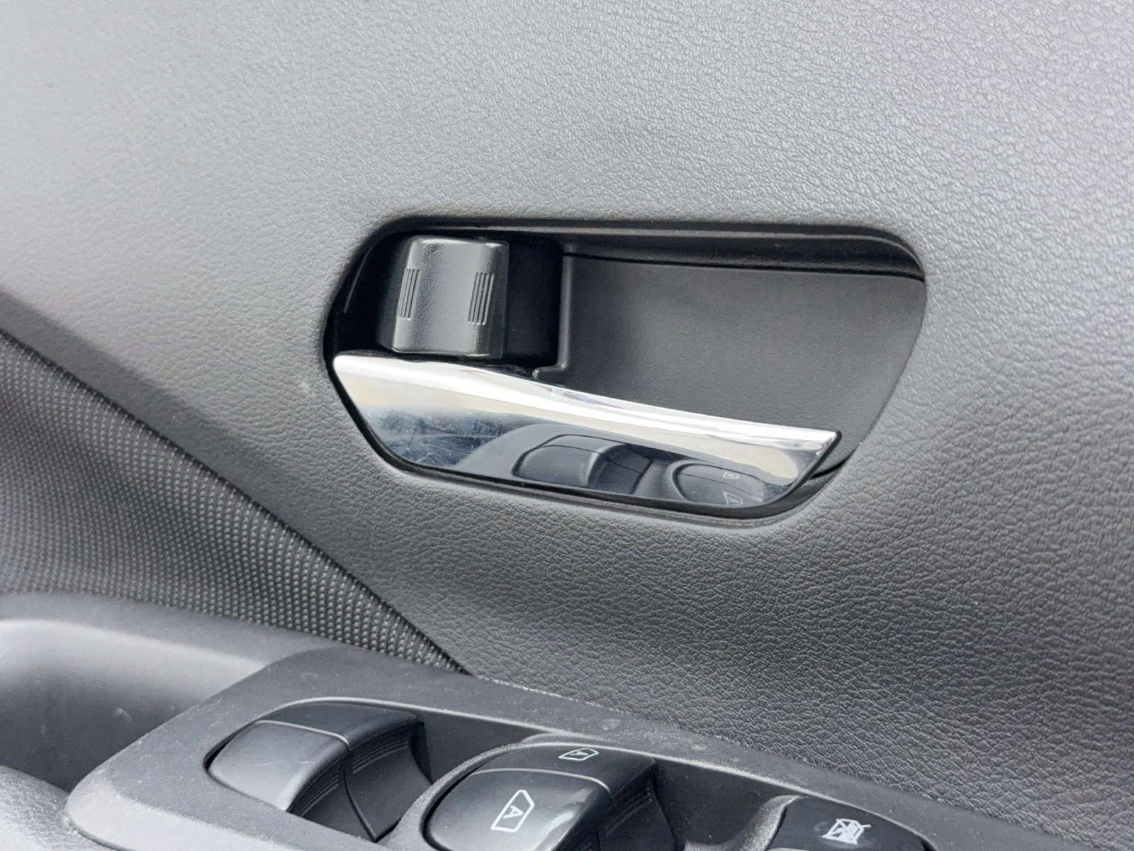 Used 2021 Nissan Kicks SV FWD image 20