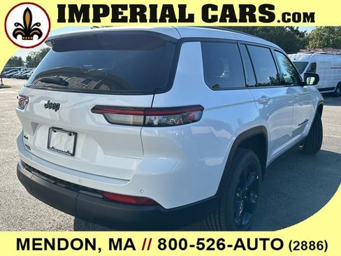 New 2025 Jeep Grand Cherokee L Altitude image 13