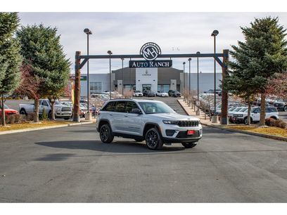 New 2025 Jeep Grand Cherokee Altitude