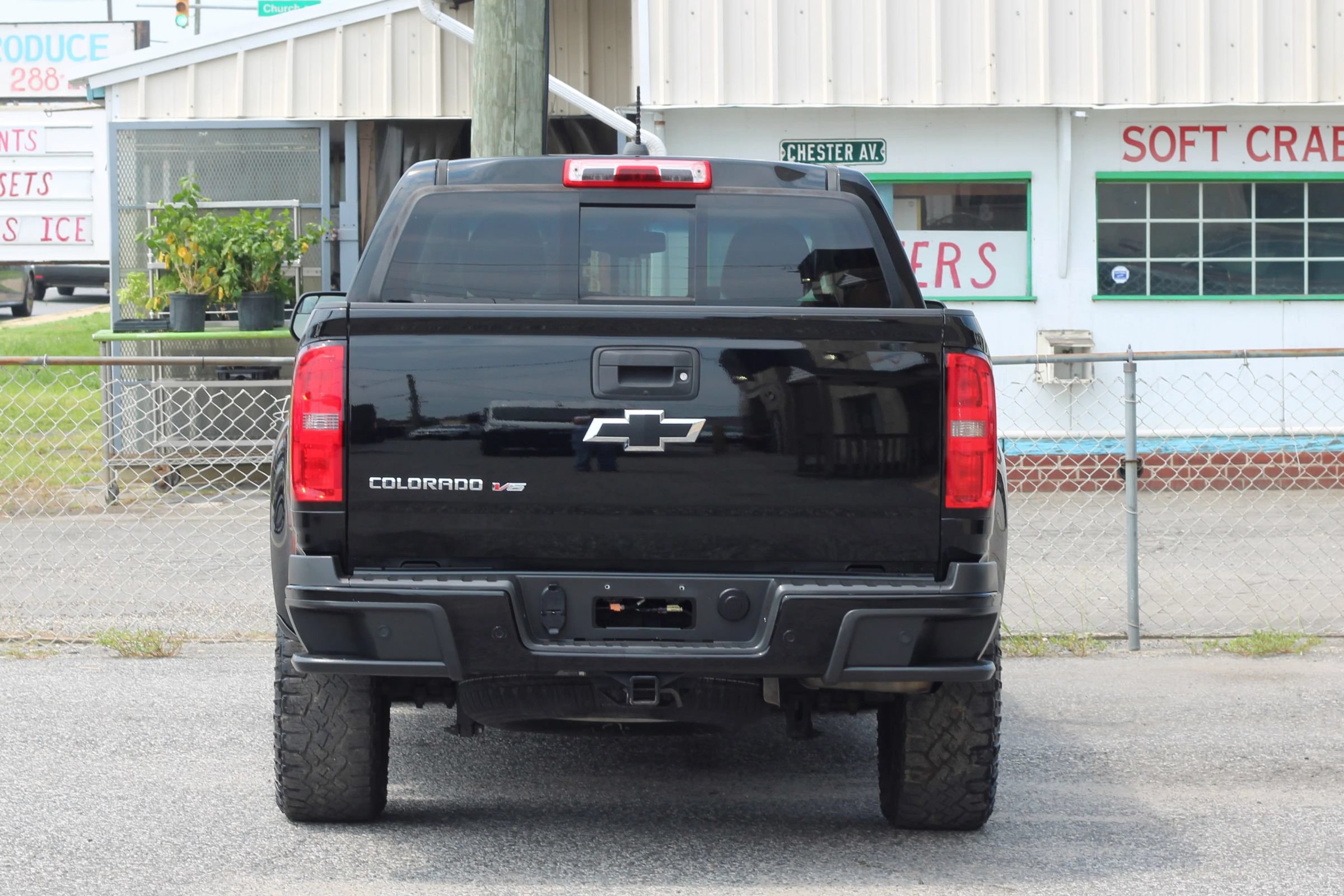 Used 2020 Chevrolet Colorado Z71 w/ Z71 Midnight Edition AWD/4WD image 6