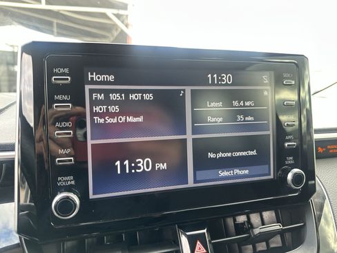 Used 2020 Toyota Corolla LE image 12