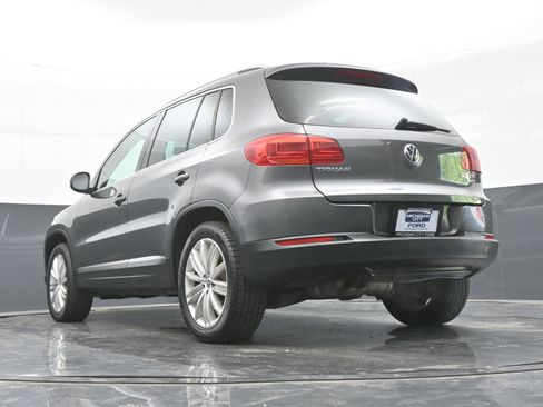 Used 2014 Volkswagen Tiguan SEL AWD/4WD image 37
