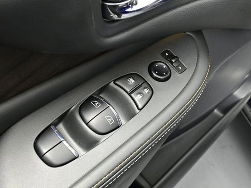 Used 2023 Nissan Murano Platinum image 13