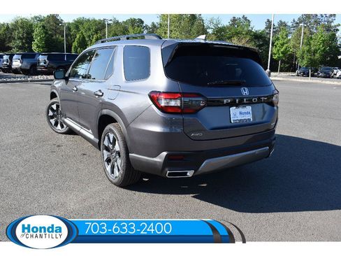 New 2026 Honda Pilot Elite image 5