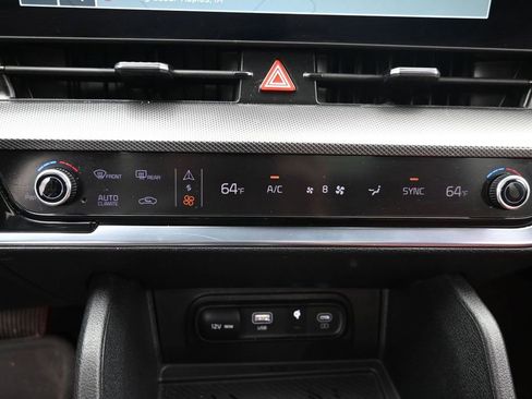 Used 2024 Kia Sportage SX AWD/4WD image 16