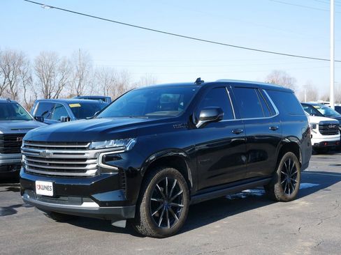 Used 2023 Chevrolet Tahoe High Country image 3