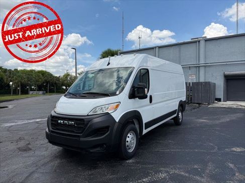 Used 2023 RAM ProMaster 2500 FWD image 1