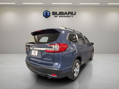 Used 2024 Subaru Ascent Premium w/ Convenience Package image 5