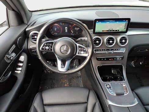 Used 2022 Mercedes-Benz GLC 300 4MATIC image 17