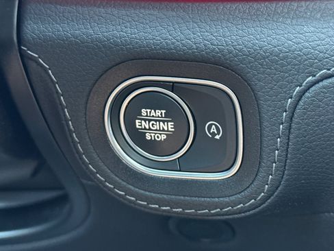 Used 2022 Mercedes-Benz GLE 350 4MATIC image 35