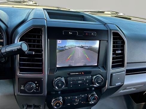 Used 2019 Ford F150 XLT w/ Equipment Group 301A Mid AWD/4WD image 15