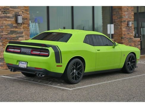 Used 2015 Dodge Challenger R/T Scat Pack w/ Leather Interior Group image 3