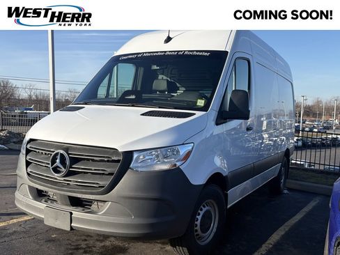 Used 2025 Mercedes-Benz Sprinter 2500 image 1